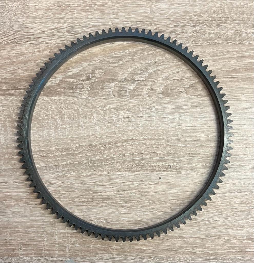 874039 - FLYWHEEL RING GEAR FOR 600 - 600D. INTERNAL DIAMETER 222 mm. NUMBER OF TEETH 97.